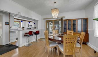 28 Sylvan Ave, Bergenfield, NJ 07621