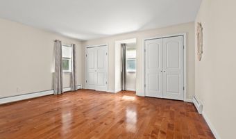 60 Heck Ave, Ocean Grove, NJ 07756