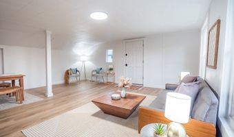 210 DORRIS St, Springfield, OR 97477
