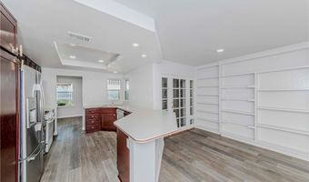 6117 E Garnet Cir, Anaheim, CA 92807