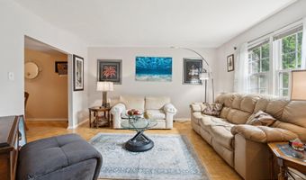 8406 THOMPSON Rd, Annandale, VA 22003