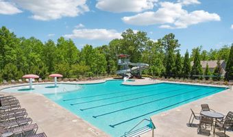 377 Station Overlook Dr, Auburn, GA 30011
