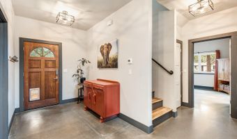 19354 Kiowa Rd, Bend, OR 97702