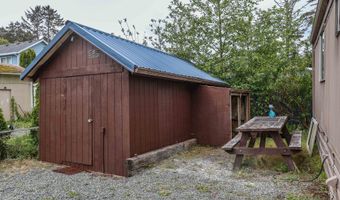 923 S HARBOR St, Rockaway Beach, OR 97136