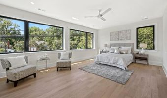 5805 MASSACHUSETTS Ave, Bethesda, MD 20816