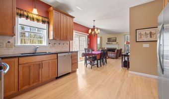 75 Orleton Ct, Cheshire, CT 06410