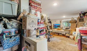 6680 Haasadahl Rd, Allentown, PA 18106