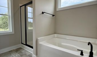 145 Spring Meadows Dr, Aberdeen, NC 28315