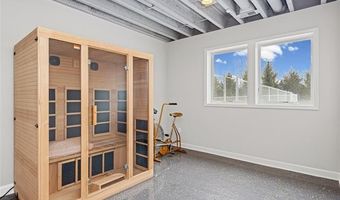 3520 Blue Heron Ct, Ann Arbor, MI 48198