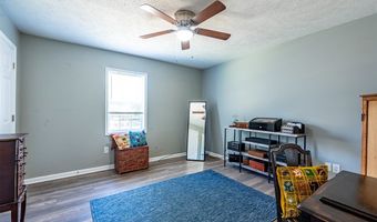 4506 Chateau Dr, Albany, GA 31721