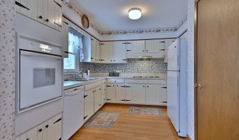 231 N Flora Pkwy, Addison, IL 60101