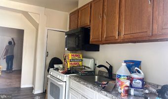 2518 W FRANKLIN St, Baltimore, MD 21223