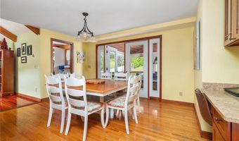 18 Valley Stream Dr, Cumberland, RI 02864
