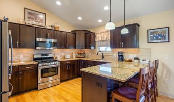 417 33rd St SW, Altoona, IA 50009