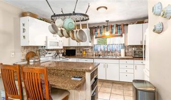 36 Primrose Ln 36, North Providence, RI 02904