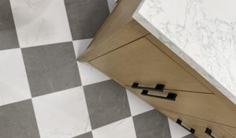 1912 Hidden Springs Dr, Baker, FL 32531