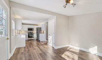 1307 Greene St, Adel, IA 50003