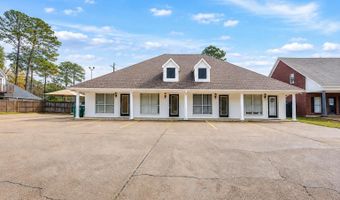 1041 Lake Vlg, Brandon, MS 39047