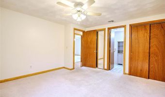 1 Pat Dr, Lincoln, RI 02865