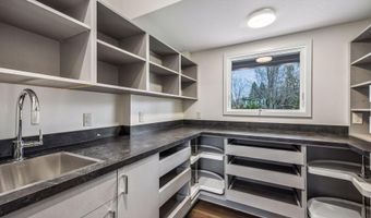 14122 Prairie Rd NW, Andover, MN 55304