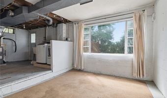1739 Pierce St, Aliquippa, PA 15001