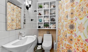 3653 N Meadow Mill Dr, Arnold, MO 63010
