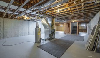 1 Pinewood Way, Athens, OH 45701