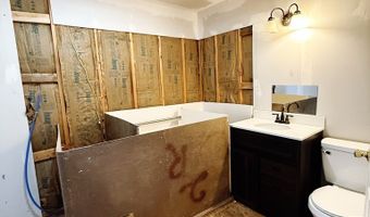 1302 NW 8th Pl, Andrews, TX 79714