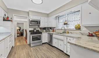 34 Colony Rd, Anderson, IN 46011