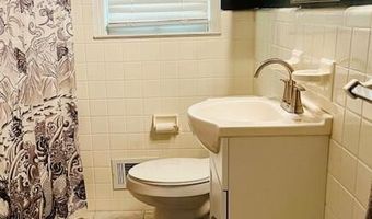 1246 Newport Rd, Macon, GA 31210