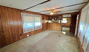 25 East Dr, East Providence, RI 02916