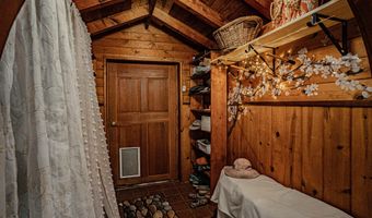 2909 Dead Indian Memorial Rd, Ashland, OR 97520