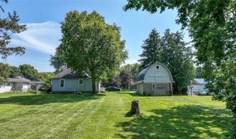 218 E Clark St, Alma Center, WI 54611
