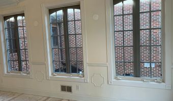 8904 GRANT St, Bethesda, MD 20817