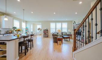 580 N Highlander Way, Addison, IL 60101