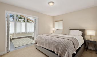 7027 Alicante Rd, Carlsbad, CA 92009