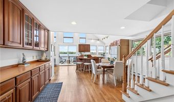 63 Teed Ave, Barrington, RI 02806