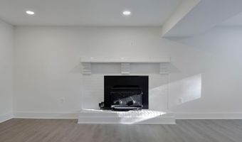 2016 SPRING GROVE Dr, Accokeek, MD 20607