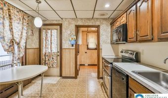 128 S West St, Allentown, PA 18102