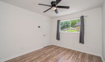 2708 Tallow St, Alvin, TX 77511