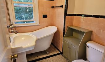 702 Leland Ct, Adrian, MI 49221