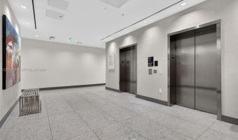 2820 NE 214th St 1006, Aventura, FL 33180