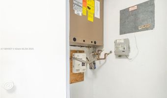 3030 Marcos Dr T-412, Aventura, FL 33160