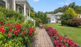 10 Honey Lou Ct, Cranston, RI 02921