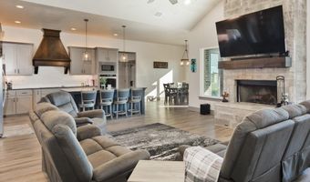 170 Rolling Hills Blvd, Alvord, TX 76225