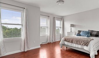 200 Heroux Blvd 203, Cumberland, RI 02864