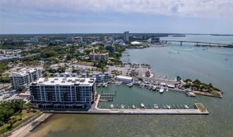 920 N OSCEOLA Ave 403, Clearwater, FL 33755
