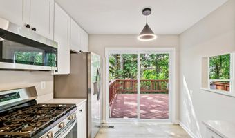 43866 LABURNUM Sq, Ashburn, VA 20147