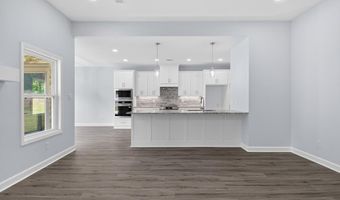 1176 Duke Dr, Bauxite, AR 72011