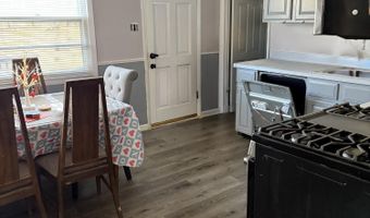 6 2nd St, Barnegat, NJ 08005